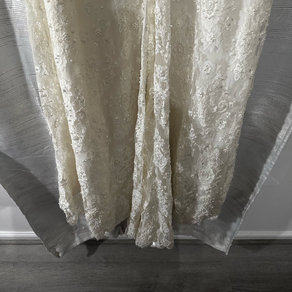 MORILEE Hand Beaded Short Sleeved Long Luxurious Wedding Gown SZ 6 $1000 MSRP - Picture 15 of 16